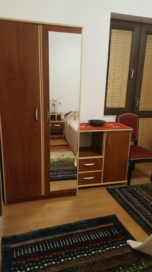 Appartamento Casa Soarelui Roşu Esterno foto