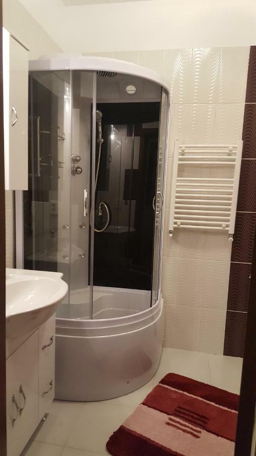 Appartamento Casa Soarelui Roşu Esterno foto
