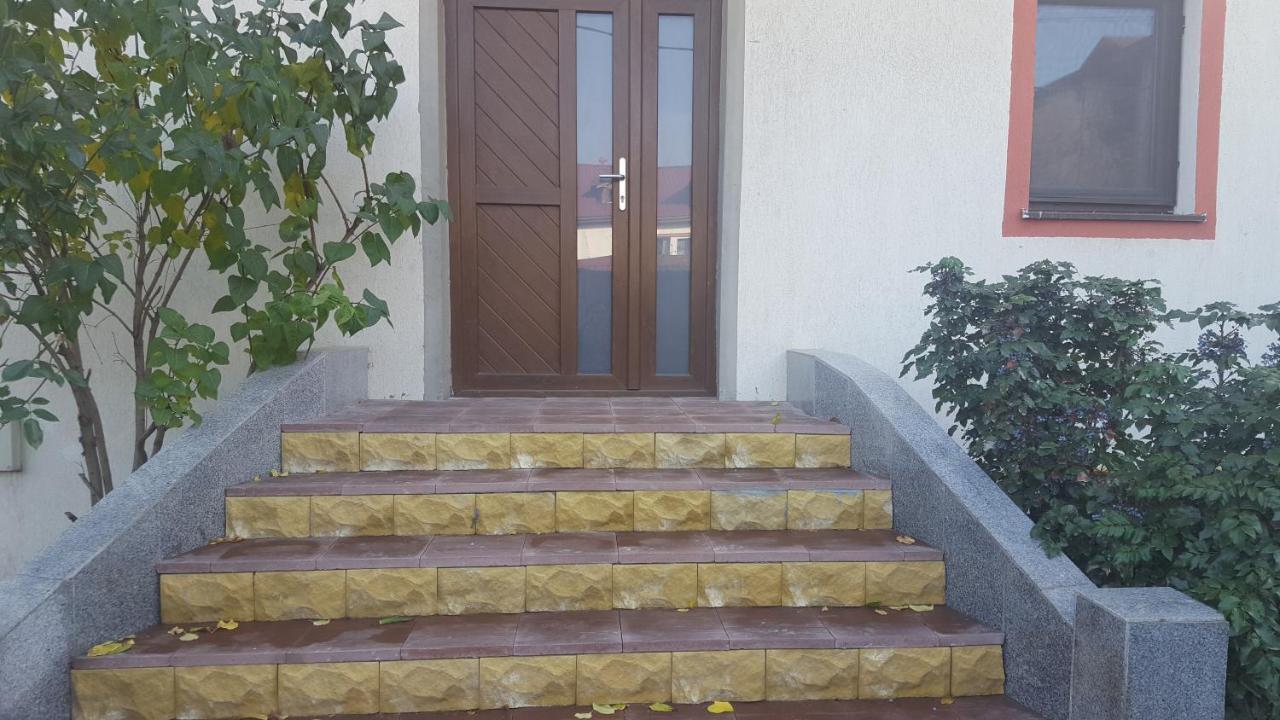 Appartamento Casa Soarelui Roşu Esterno foto